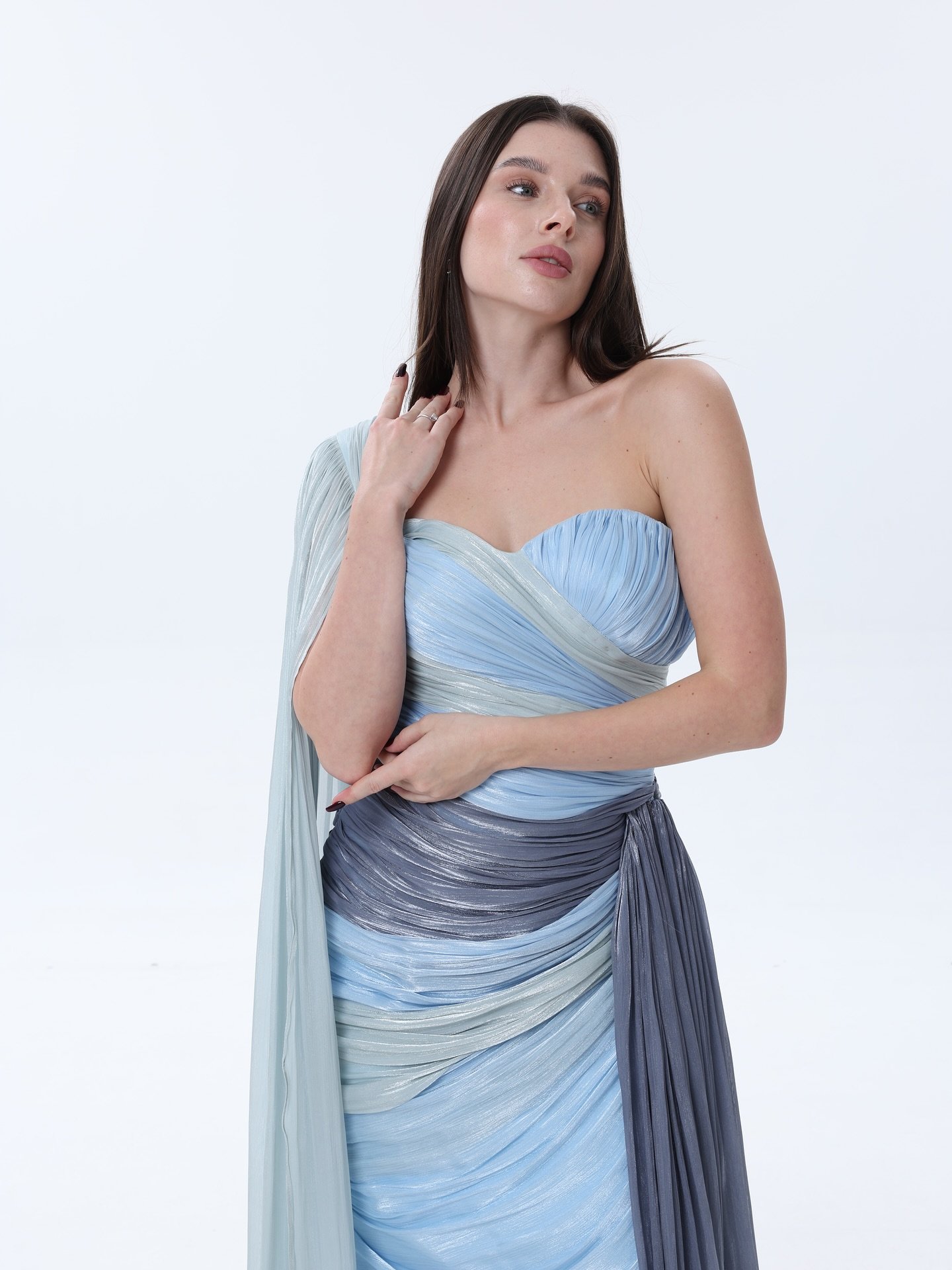 010Arya - الصورة 3